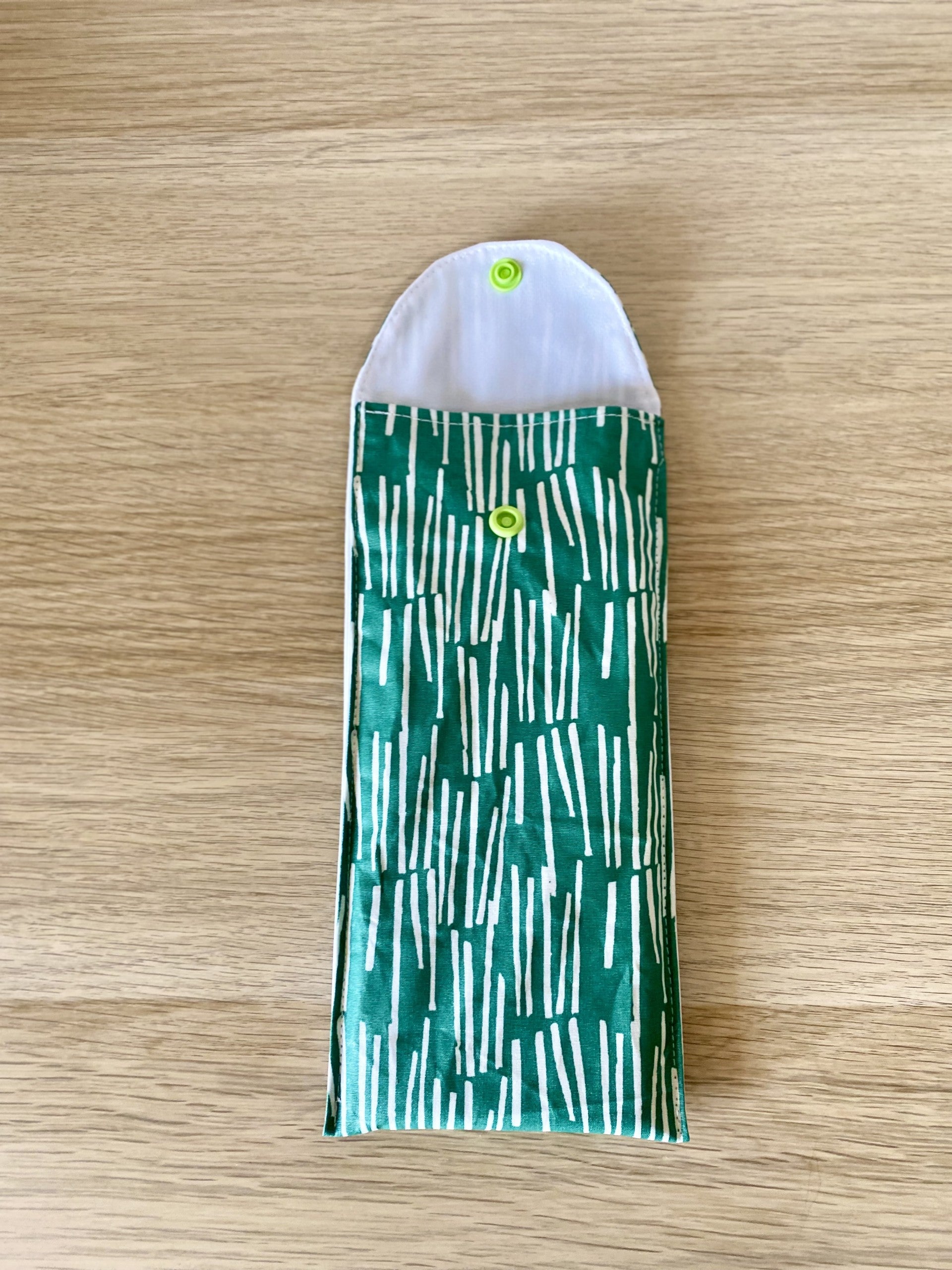 Pochette à brosse à dent