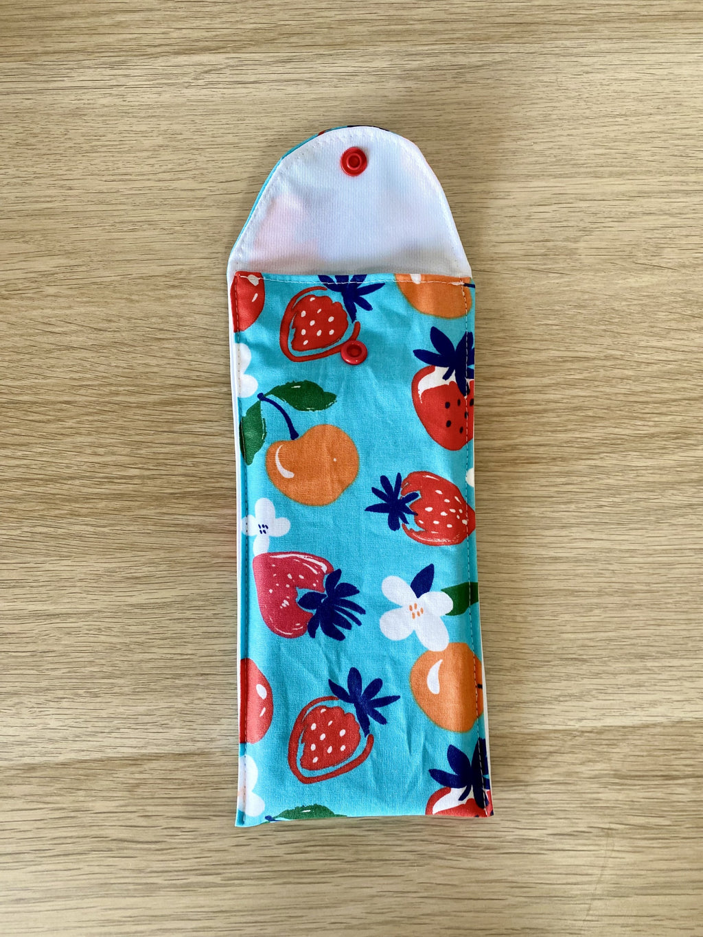 Pochette à brosse à dent