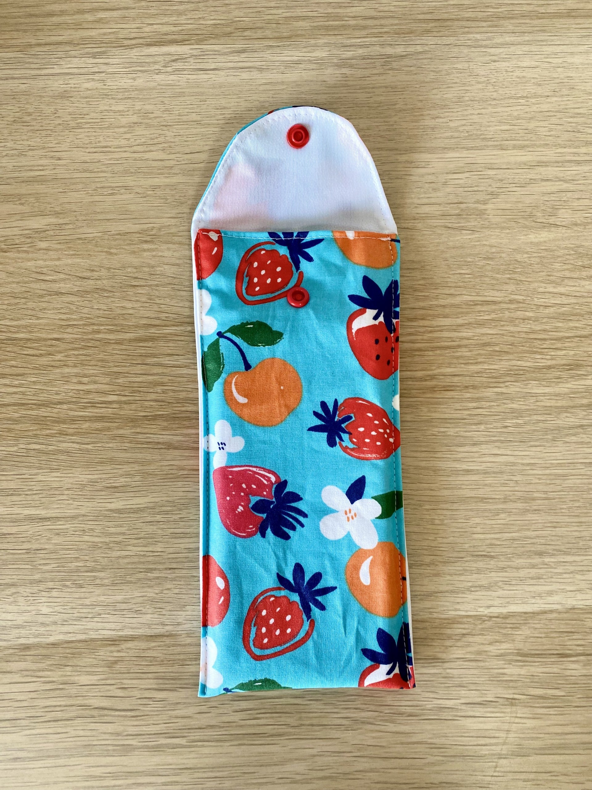 Pochette à brosse à dent