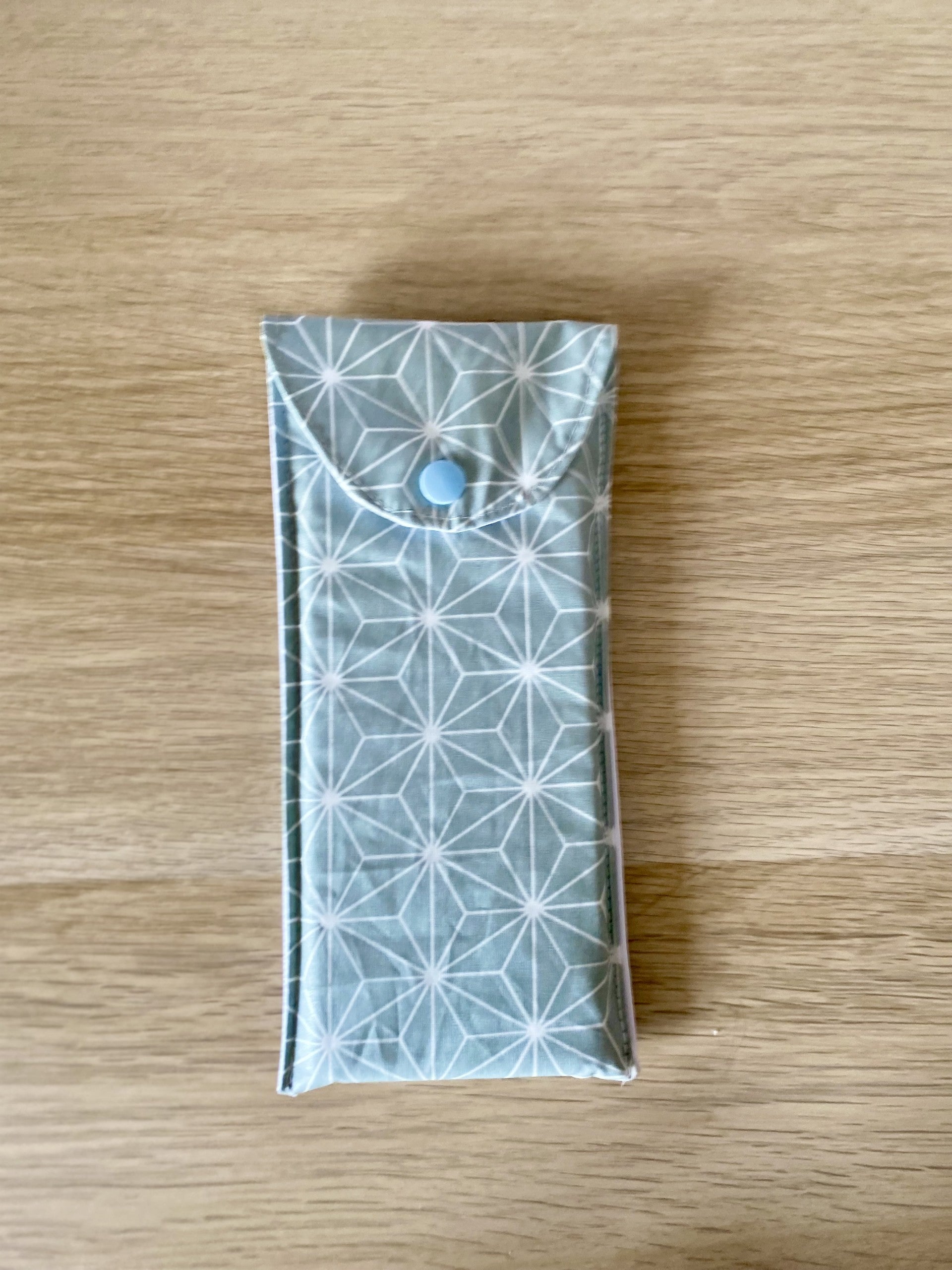 Pochette à brosse à dent