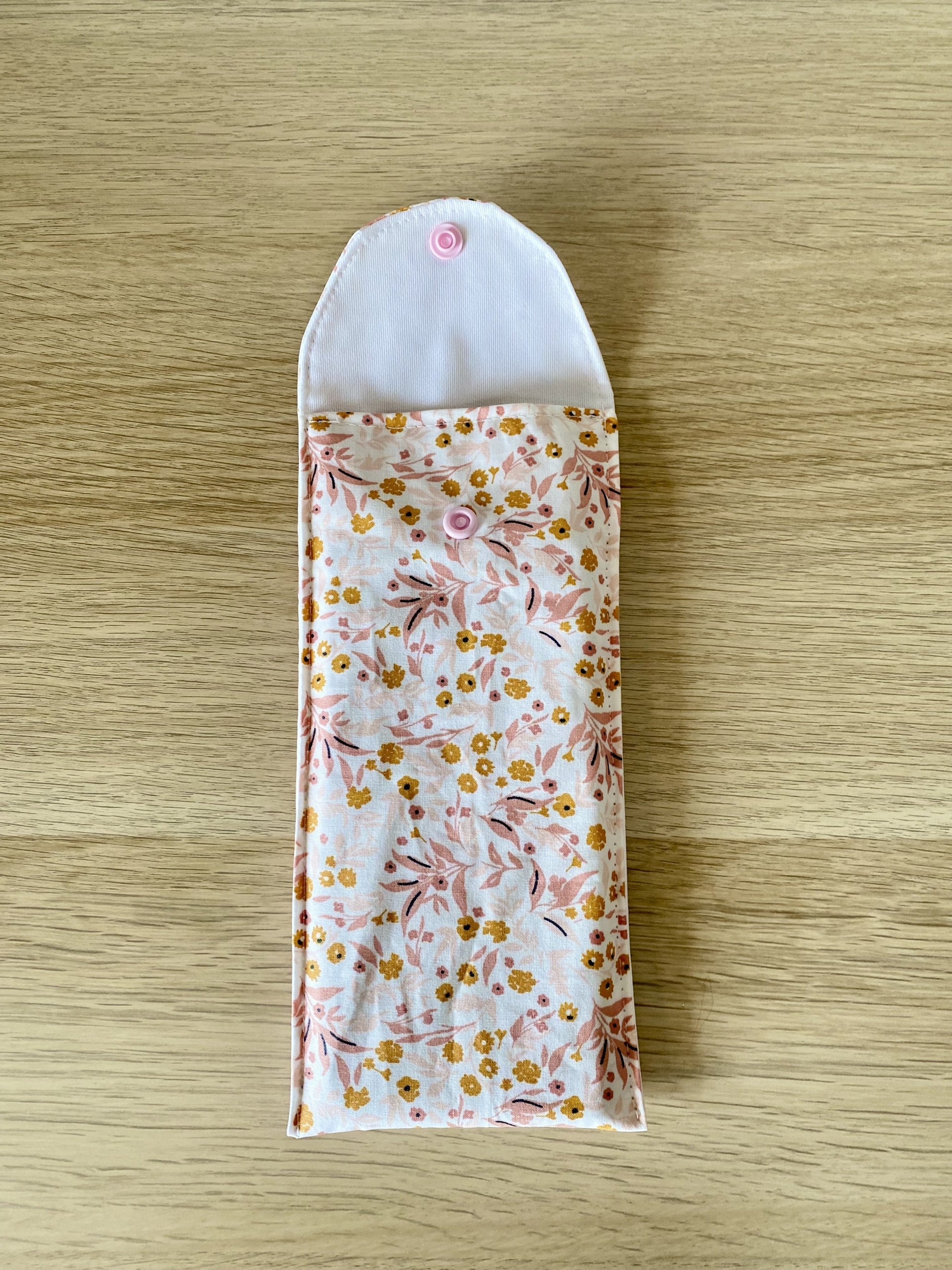 Pochette à brosse à dent