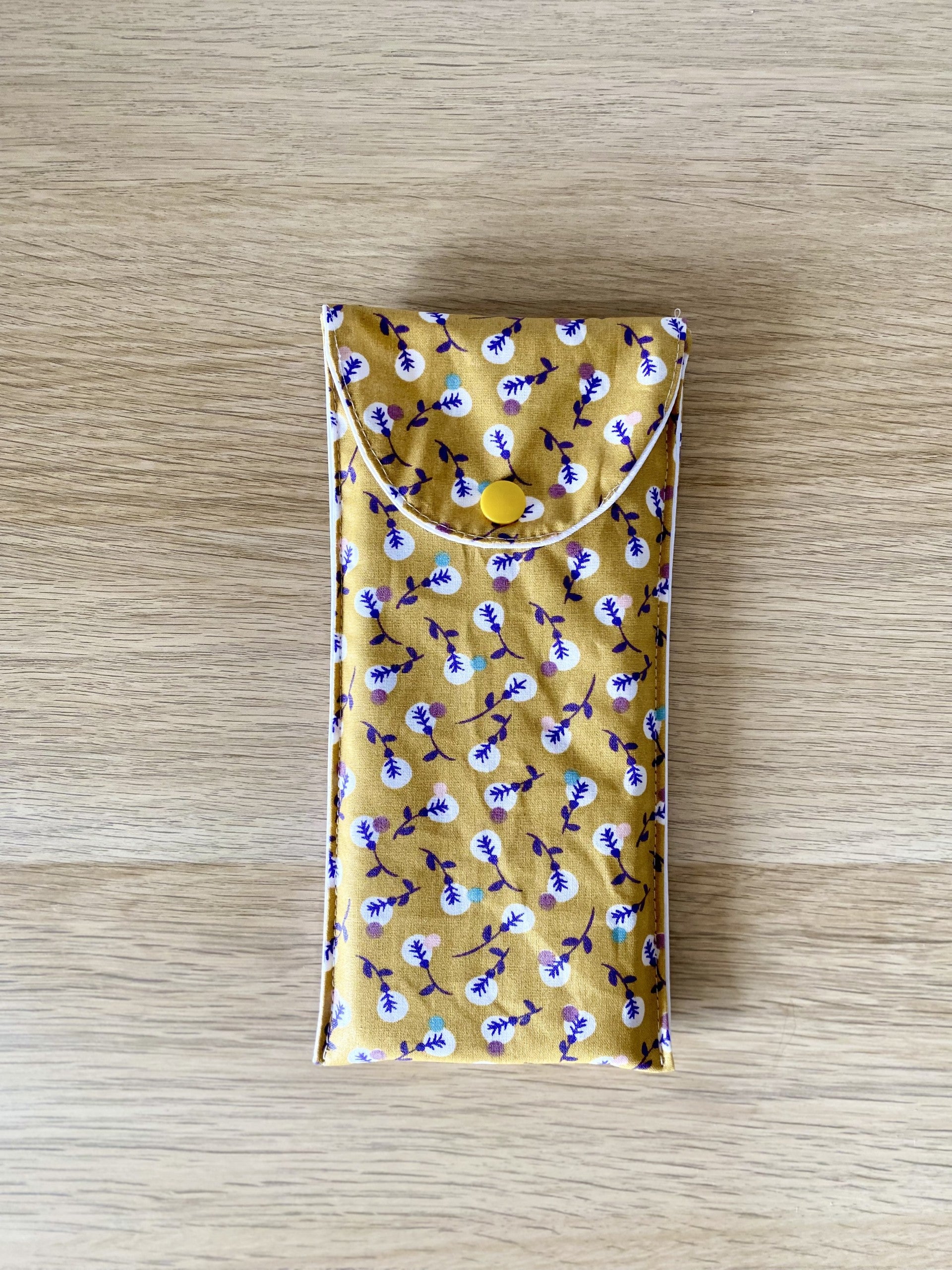 Pochette à brosse à dent